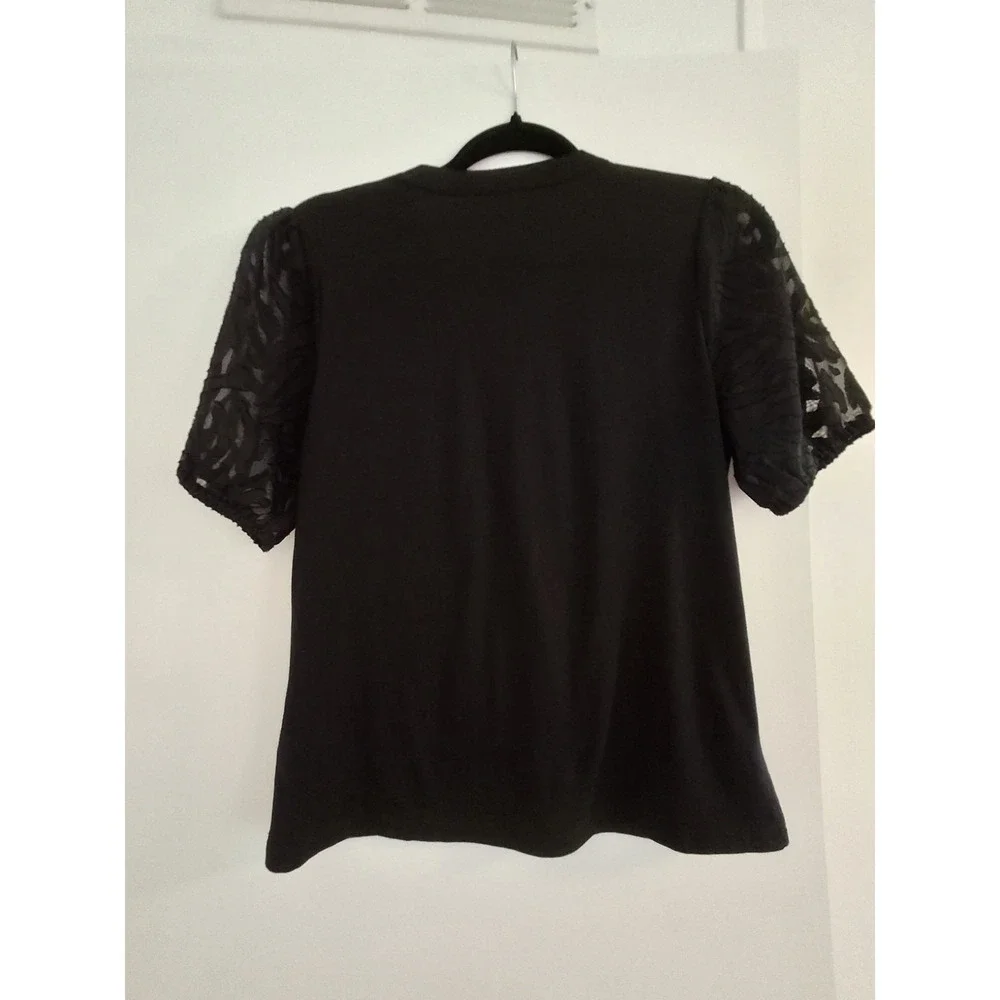 NWT Michael Kors Black ShortSleeve Blouse W/ Gold Buttons. Size Small Petite.